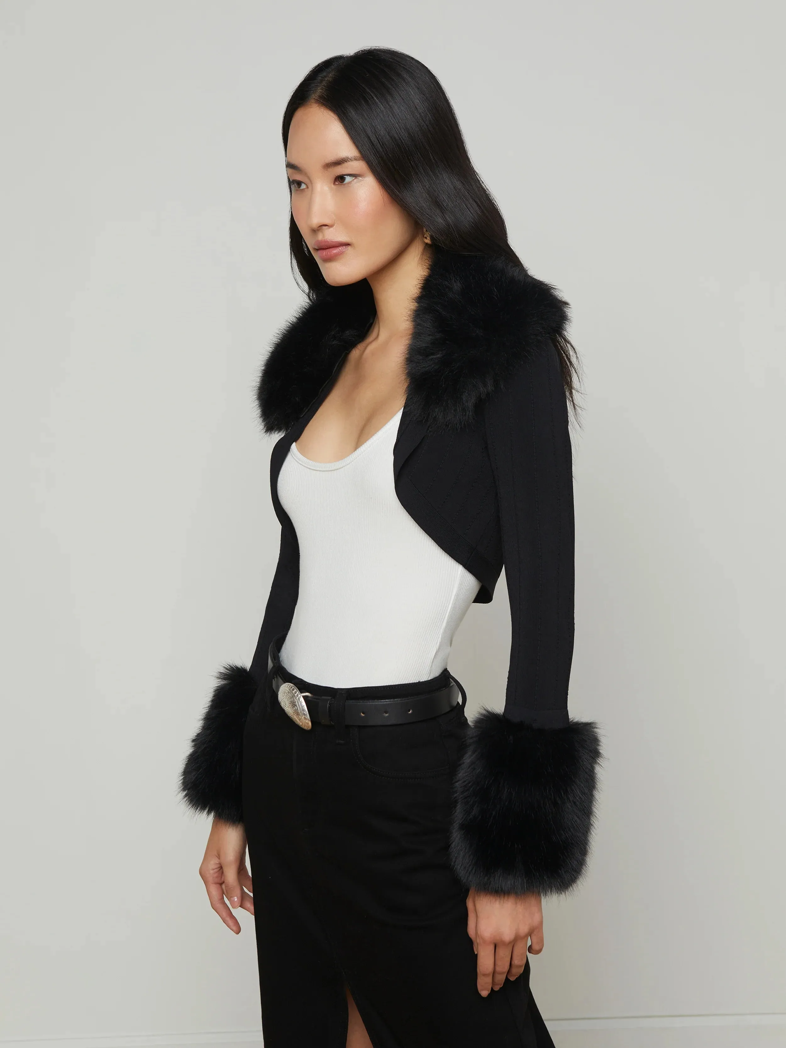 80069NXCb L'AGENCE Haru Faux Fur Shrug