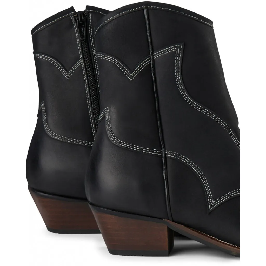 Arietta Leather Boot - BLACK