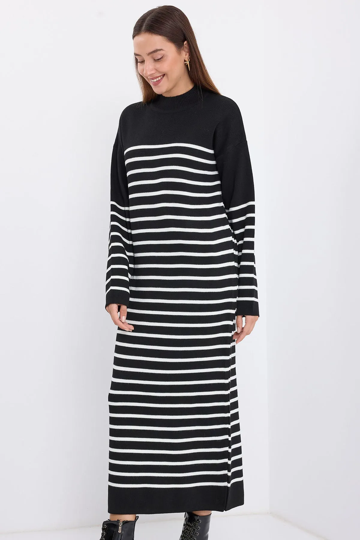 BGD Women Striped Long Knit Dress - Charcoal Black - Avondale