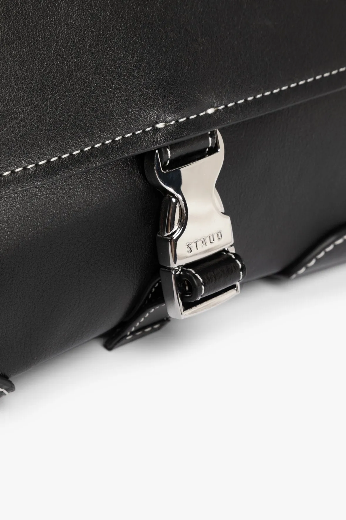 IZZY CONVERTIBLE SHOULDER BAG | BLACK