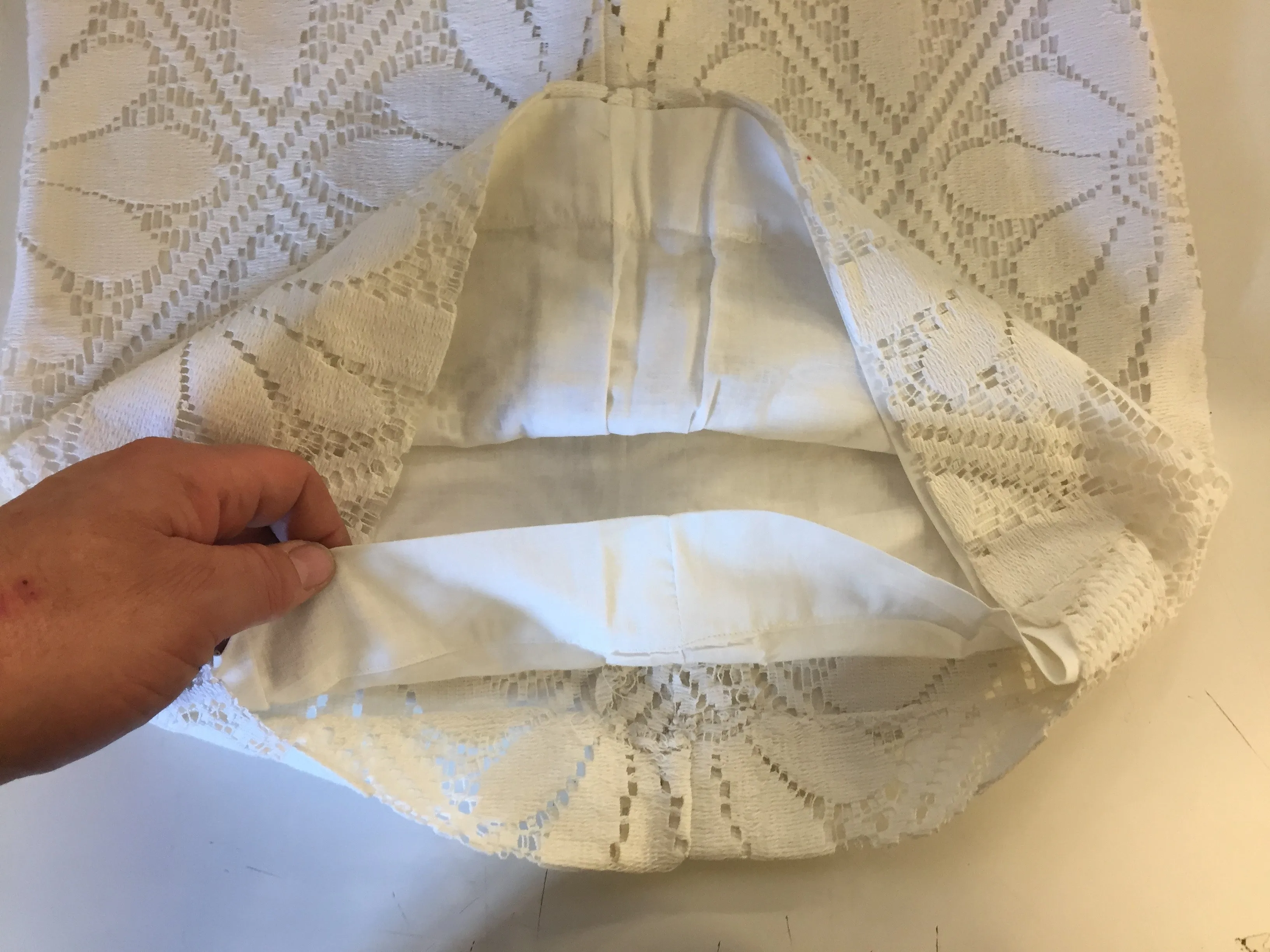Vintage 1960's '70's White Wiggle Skirt Floral Patterned Overlay Mini