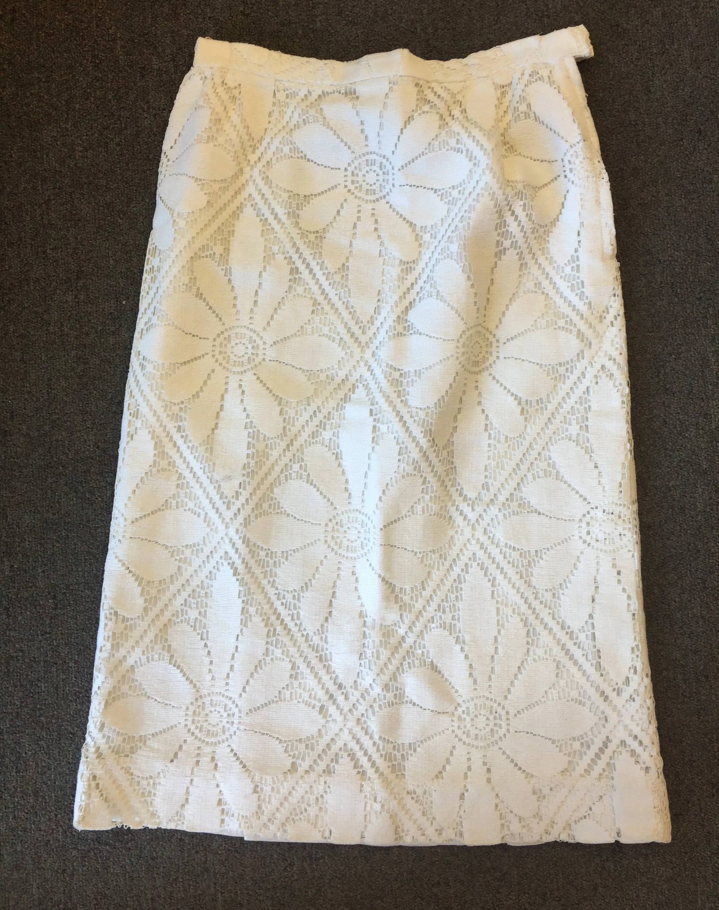 Vintage 1960's '70's White Wiggle Skirt Floral Patterned Overlay Mini