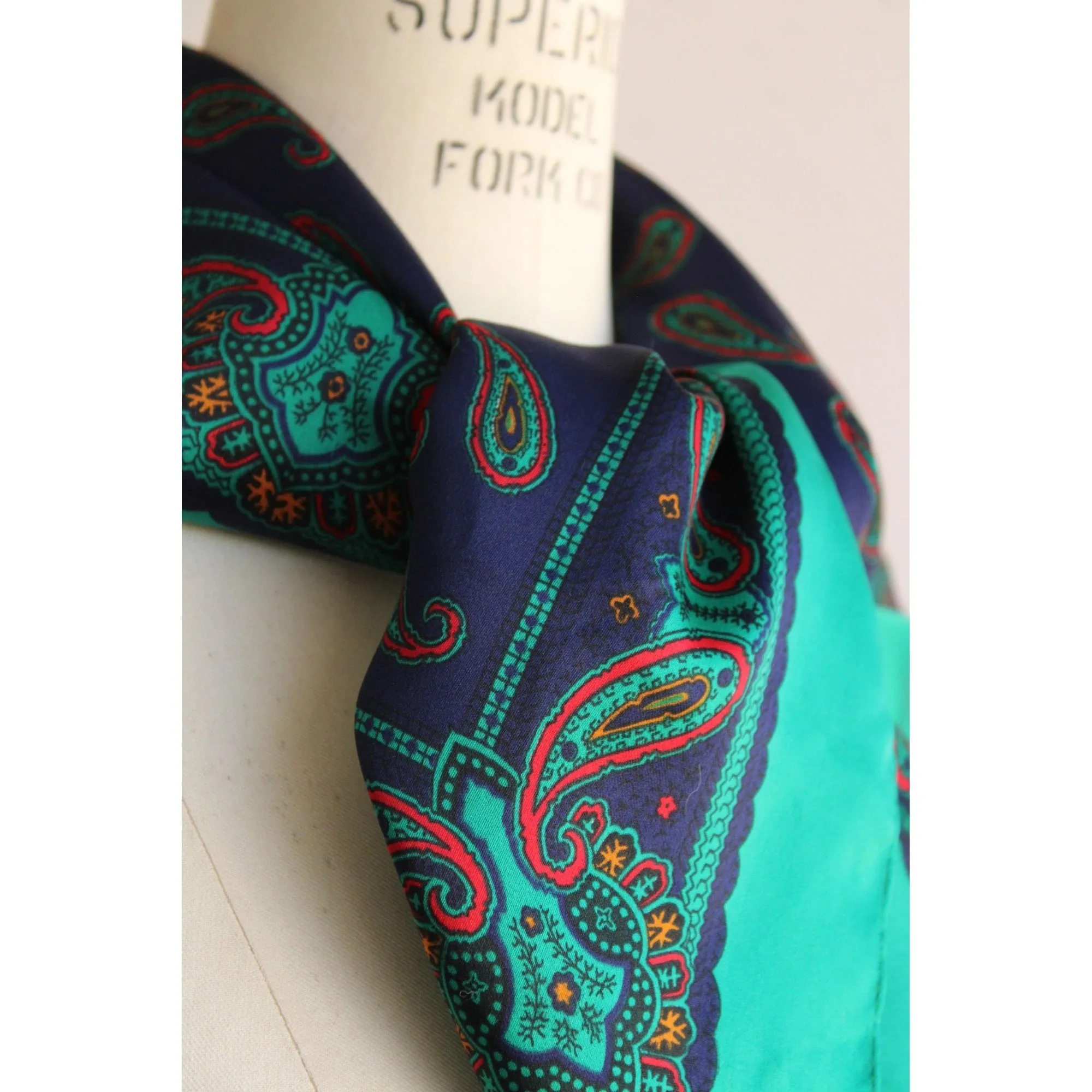 Vintage Paisley Print Scarf